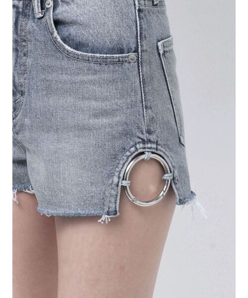 GYDA（ジェイダ）の「ハイウエストSIDE RINGデニムショートパンツ（デニムパンツ・レディース・その他1/ライトブルー・MEDIUM/SMALL）」の21枚目の写真