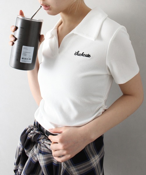 SpRay(スプレイ)の「【春夏新作】刺繍ロゴスキッパ-トップス(ポロシャツ・レディース・アイボリー/ブラック/サックスブルー/オートミール/ホワイト/ピンク・FREE)」の2枚目の写真