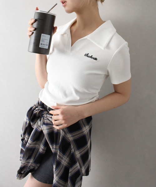 SpRay(スプレイ)の「【春夏新作】刺繍ロゴスキッパ-トップス(ポロシャツ・レディース・アイボリー/ブラック/サックスブルー/オートミール/ホワイト/ピンク・FREE)」の11枚目の写真