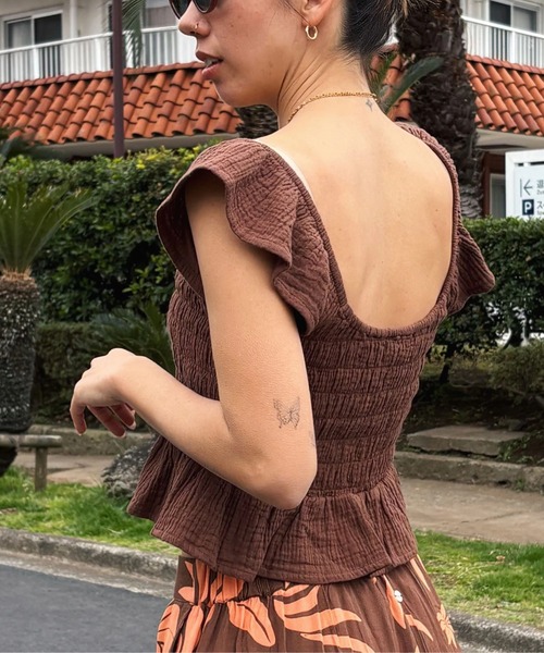 ROXY(ロキシー)の「BRISA NOVA /ロキシーダブルガーゼショート丈(短丈)トップス(シャツ/ブラウス・レディース・イエロー/ブラウン・X-SMALL/SMALL/MEDIUM)」の4枚目の写真