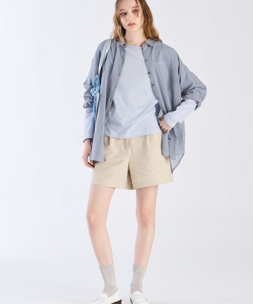 To b. by agnes b.(トゥービーバイアニエスベー)の「コットン ロングスリーブ ボーイズシャツ(シャツ/ブラウス・レディース・ネイビー・40/38/36)」の6枚目の写真