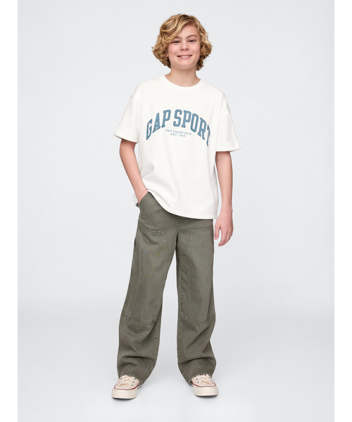 GAP(ギャップ)の「リラックス GAPグラフィック テリーTシャツ(スウェット・キッズ・グリーン/ブルー/オフホワイト/ブラック・110cm/120cm/130cm/140cm/150cm/160cm)」の16枚目の写真