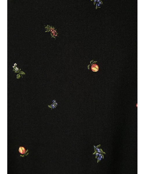 FRAY I.D（フレイアイディー）の「フルーツ刺繍ポロカラーノースリ