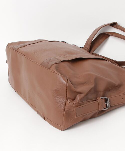 gossip！ロサンゼルス（ゴシップロサンゼルス）の「大容量ボストンバッグ/旅行バッグ 《通勤・通学に！》 Y2K（ボストンバッグ・レディース・ブラウン/オフホワイト/ブラック・FREE）」の6枚目の写真