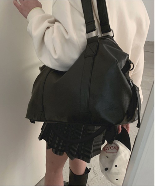 gossip！ロサンゼルス（ゴシップロサンゼルス）の「大容量ボストンバッグ/旅行バッグ 《通勤・通学に！》 Y2K（ボストンバッグ・レディース・ブラウン/オフホワイト/ブラック・FREE）」の10枚目の写真