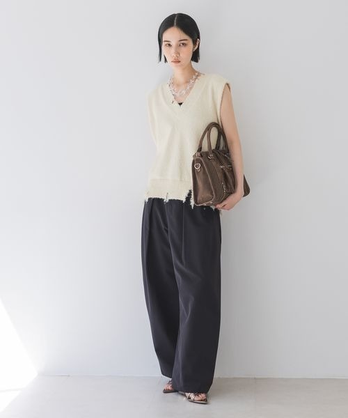 JEANASIS（ジーナシス）の「バレルレッグボリュームパンツ/450224（その他パンツ・レディース・ベージュ/アイボリー/ブラック・SMALL/MEDIUM）」の9枚目の写真