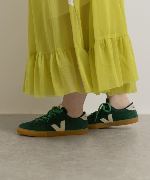 VEJA（ヴェジャ）の「veja　VOLLEY-POKER PIEERE-WOMEN（スニーカー・レディース・グリーン・37/38/39）」の2枚目の写真