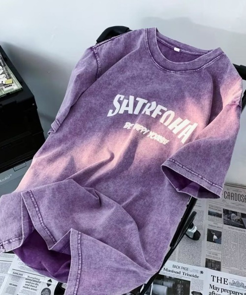 LETee（レティー）の「ウォッシュ加工ユーズド風ティーシャツ（Tシャツ/カットソー・レディース・ブラック/パープル/ピンク/ブラウン・FREE）」の3枚目の写真