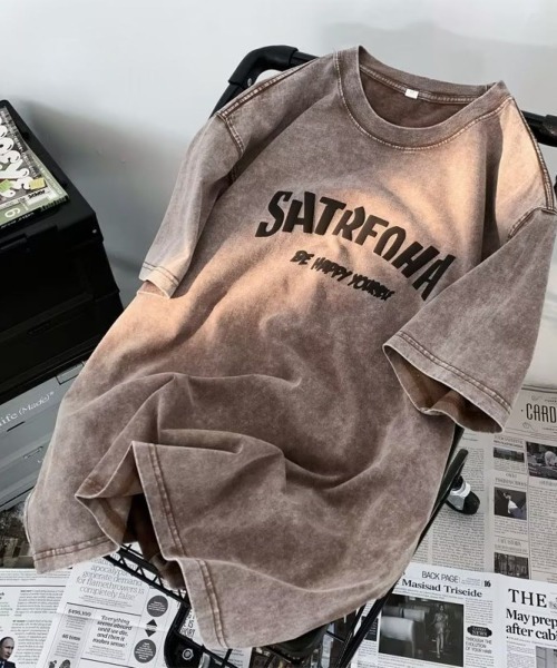 LETee（レティー）の「ウォッシュ加工ユーズド風ティーシャツ（Tシャツ/カットソー・レディース・ブラック/パープル/ピンク/ブラウン・FREE）」の2枚目の写真