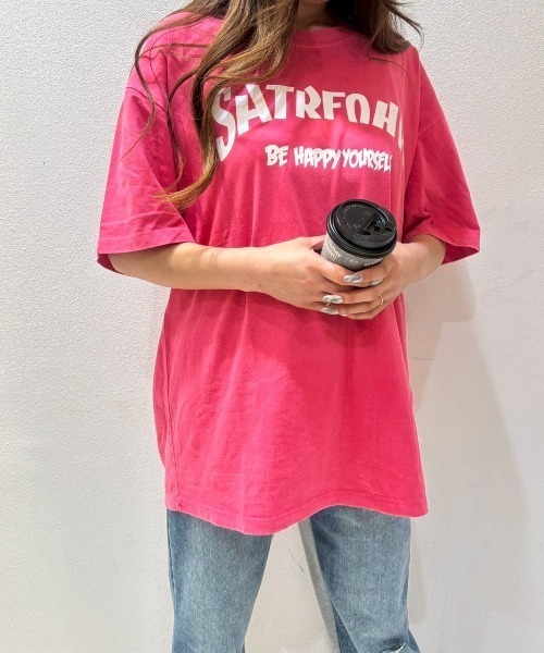 LETee（レティー）の「ウォッシュ加工ユーズド風ティーシャツ（Tシャツ/カットソー・レディース・ブラック/パープル/ピンク/ブラウン・FREE）」の16枚目の写真