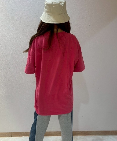 LETee（レティー）の「ウォッシュ加工ユーズド風ティーシャツ（Tシャツ/カットソー・レディース・ブラック/パープル/ピンク/ブラウン・FREE）」の19枚目の写真