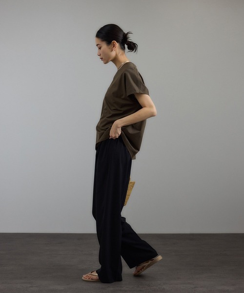 SALON adam et rope'（サロン アダム エ ロペ）の「プリマベールリラックスドルマンスリーブプルオーバー［UVケア・洗濯耐久］（Tシャツ/カットソー・レディース・ホワイト/ピンク系その他2/ブラック/チャコールグレー/ブラウン・FREE）」の8枚目の写真