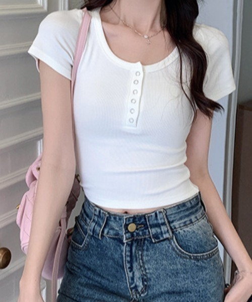 Teem Store(チームストア)の「【新色追加!】韓国風コンパクト ヘンリーネック リブ半袖Tシャツ ピチT 無地ショートT 着痩せ 体型盛れ(Tシャツ/カットソー・レディース・ブラック/オートミール/ホワイト/グレイッシュベージュ/レッド・S/M)」の16枚目の写真