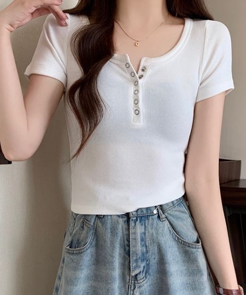 Teem Store(チームストア)の「【新色追加!】韓国風コンパクト ヘンリーネック リブ半袖Tシャツ ピチT 無地ショートT 着痩せ 体型盛れ(Tシャツ/カットソー・レディース・ブラック/オートミール/ホワイト/グレイッシュベージュ/レッド・S/M)」の19枚目の写真