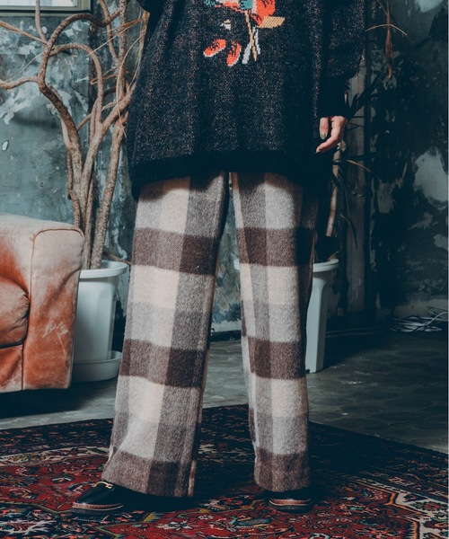RYU(リュー)の「block plaid wide full-length slacks(スラックス・メンズ・ベージュ系/ホワイト×ブラック・2/4/3)」の2枚目の写真