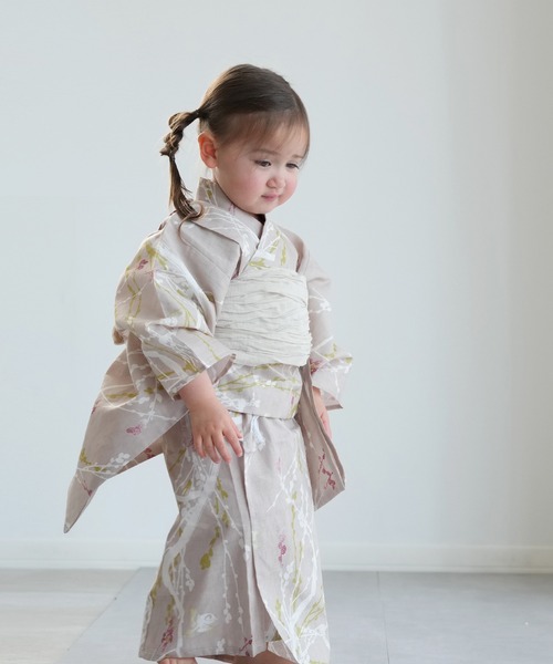 utatane（ウタタネ）の「キッズ浴衣3点セット ひよこ商店 亜麻色に飛び回る雀（浴衣・キッズ・ベージュ・100cm/110cm/120cm/130cm）」の5枚目の写真