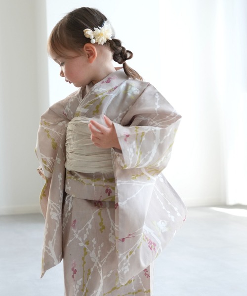 utatane（ウタタネ）の「キッズ浴衣3点セット ひよこ商店 亜麻色に飛び回る雀（浴衣・キッズ・ベージュ・100cm/110cm/120cm/130cm）」の10枚目の写真