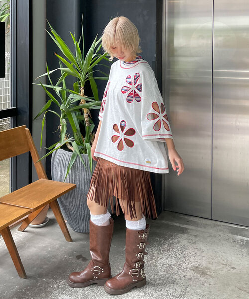 HELLO.SANFRANCISCO(ハローサンフランシスコ)の「【HELLO.SANFRANCISCO/ハローサンフランシスコ】フラワーカットアウトビッグTEE(Tシャツ/カットソー・レディース・ライトグレー/ブルー/オレンジ/チャコールグレー/レッド・ONE SIZE)」の7枚目の写真