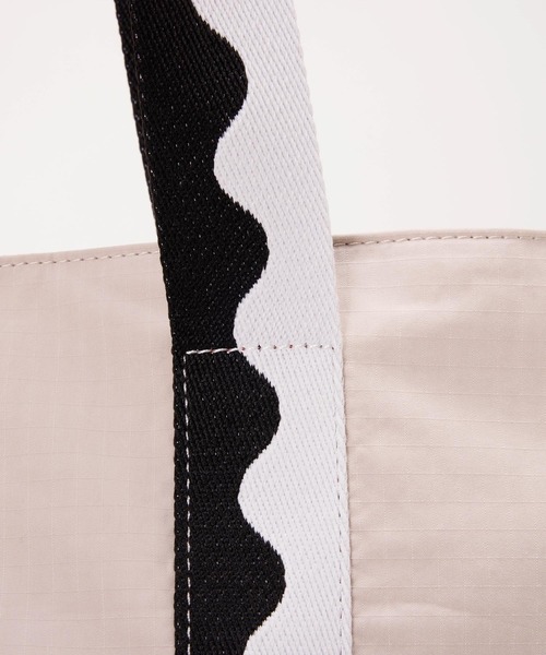 EFOLE（エフォル）の「Bicolor tape tote bag / バイカラーテープトートバッグ（トートバッグ・レディース・ベージュ/コーラル・FREE）」の13枚目の写真