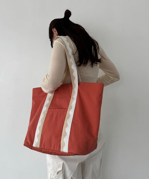 EFOLE（エフォル）の「Bicolor tape tote bag / バイカラーテープトートバッグ（トートバッグ・レディース・ベージュ/コーラル・FREE）」の17枚目の写真