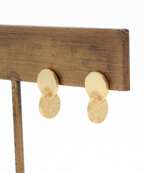 SCALA(スカラ)の「【SCALA/スカラ】丸丸ピアス/made in JAPAN(日本製)(ピアス(両耳用)・レディース・アンティークシルバー/ゴールド/アンティークゴールド・FREE)」の4枚目の写真