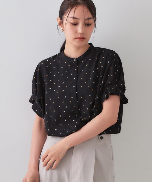 OPAQUE.CLIP（オペークドットクリップ）の「幾何柄アソート タックドルマンスリーブブラウス【洗濯機洗い可】（シャツ/ブラウス・レディース・ベージュ系その他7/ホワイト系1/ブラック系/ブラック系4・40/38/42）」の14枚目の写真