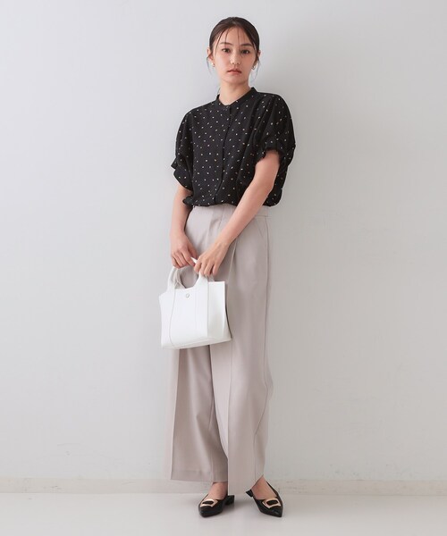 OPAQUE.CLIP（オペークドットクリップ）の「幾何柄アソート タックドルマンスリーブブラウス【洗濯機洗い可】（シャツ/ブラウス・レディース・ベージュ系その他7/ホワイト系1/ブラック系/ブラック系4・40/38/42）」の15枚目の写真