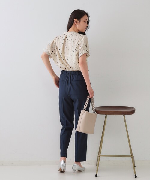 OPAQUE.CLIP（オペークドットクリップ）の「幾何柄アソート タックドルマンスリーブブラウス【洗濯機洗い可】（シャツ/ブラウス・レディース・ベージュ系その他7/ホワイト系1/ブラック系/ブラック系4・40/38/42）」の19枚目の写真