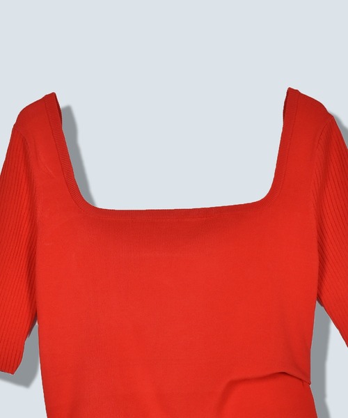 OMMO(オーエムエムオー)の「ASYMME TUCK HALF SLEEVE TOP(ニット/セーター・レディース・レッド/ブラック/ダークパープル/カーキ・FREE)」の16枚目の写真