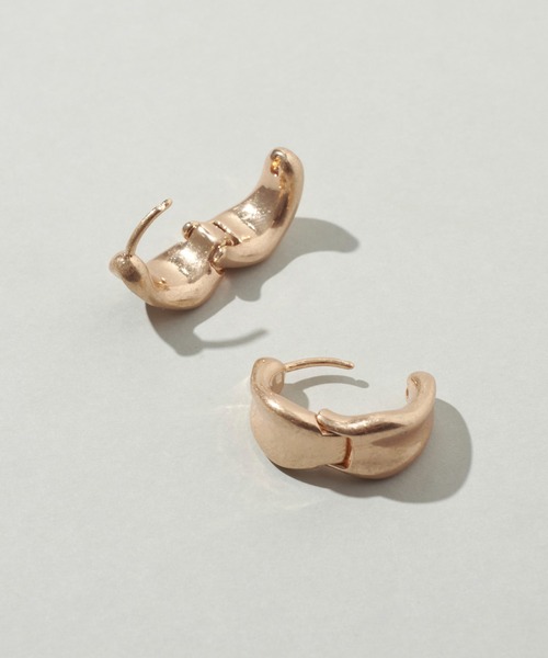 GOLDY(ゴールディ)の「ニュアンス ドロップ フープ ワンタッチ ピアス(ピアス(両耳用)・レディース・シルバー/ゴールド/シルバー系その他/ゴールド系その他・FREE)」の8枚目の写真