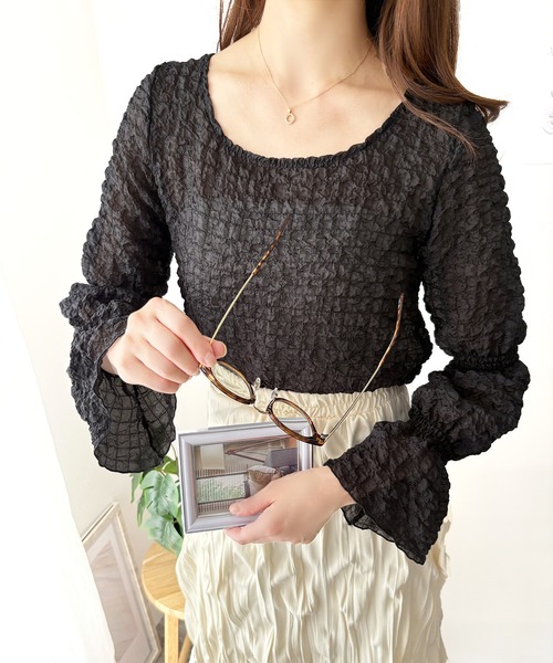 Amulet(アミュレット)の「甘すぎない質感が大人の抜け感。品よく華やか ワッシャータッチボリュームブラウス(シャツ/ブラウス・レディース・ホワイト/ベージュ/ブラック・FREE)」の1枚目の写真