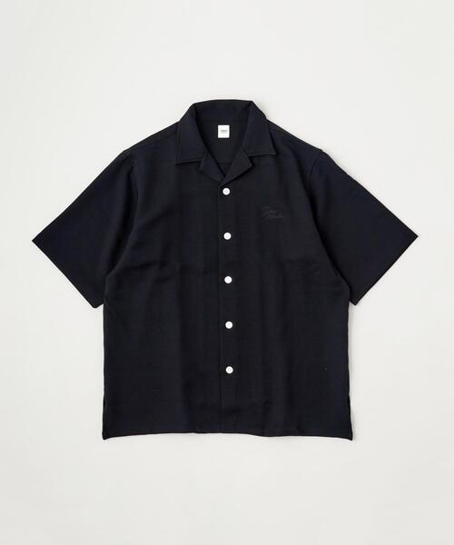 TAKEO KIKUCHI（タケオキクチ）の「【LIMITED】ハンドライティングロゴ 1ポイントジャージ半袖シャツ（シャツ/ブラウス・メンズ・アイボリー/ネイビー・01/02/03/04/05）」の2枚目の写真