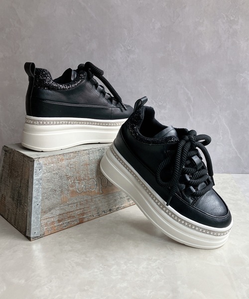 NigoVSフューチュラ激レア セール】ふわモコ 極太シューレース 厚底 ラインストーンスニーカー