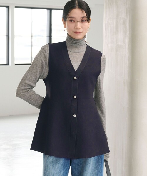 green label relaxing（グリーンレーベルリラクシング）の「ペプラム ジレ ニット プルオーバー -ウォッシャブル-（ベスト・レディース・グレー/その他1/ネイビー・FREE）」の4枚目の写真