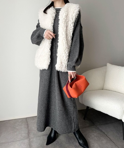 classicalelf（クラシカルエルフ）の「ゆるシルエットで叶える“こなれ感” 配色ニットワンピ 長袖 ロング（ワンピース・レディース・チャコール/ブラック/グレイッシュベージュ・LARGE/MEDIUM/SMALL/X-LARGE）」の11枚目の写真