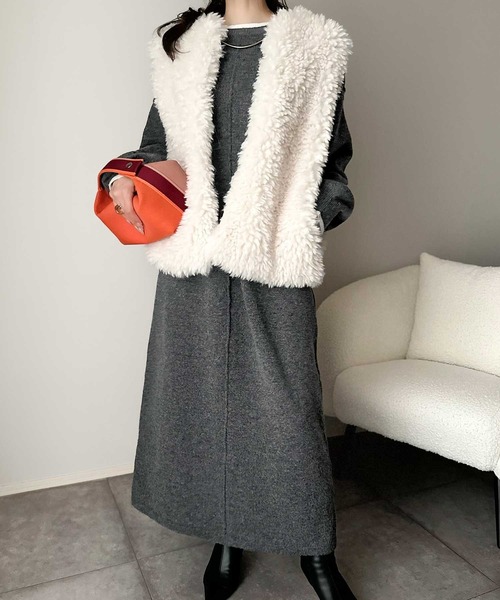 classicalelf（クラシカルエルフ）の「ゆるシルエットで叶える“こなれ感” 配色ニットワンピ 長袖 ロング（ワンピース・レディース・チャコール/ブラック/グレイッシュベージュ・LARGE/MEDIUM/SMALL/X-LARGE）」の15枚目の写真