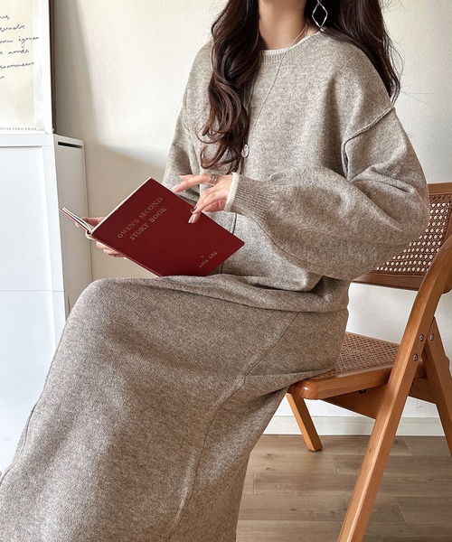 classicalelf（クラシカルエルフ）の「ゆるシルエットで叶える“こなれ感” 配色ニットワンピ 長袖 ロング（ワンピース・レディース・チャコール/ブラック/グレイッシュベージュ・LARGE/MEDIUM/SMALL/X-LARGE）」の21枚目の写真