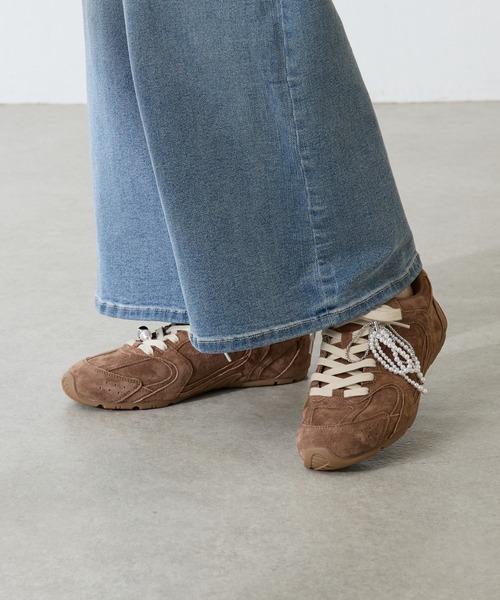 MOHI（モヒ）の「MOHI/COLLAGE別注スウェードスニーカー（スニーカー・レディース・ダークブラウン・36/37/38）」の4枚目の写真