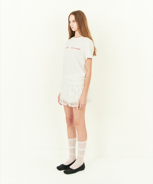 LA POMME petit(ラポミ・プチ)の「Embroidered Signature T(Tシャツ/カットソー・レディース・ホワイト/ブラック・SMALL/MEDIUM/LARGE)」の4枚目の写真