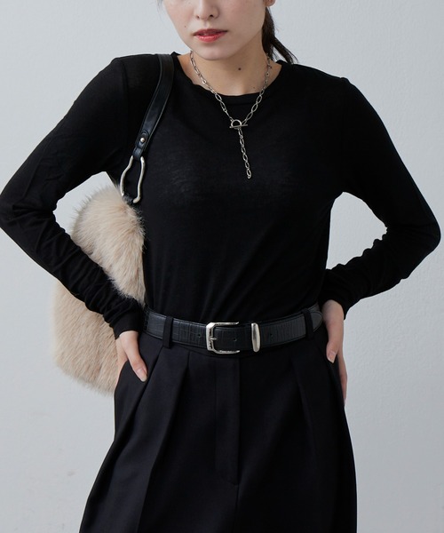 Lui's(ルイス)の「カシミヤソフトクルーネックニット(ニット/セーター・レディース・オフホワイト/ブラック/グレー/ライトグレー・FREE)」の5枚目の写真