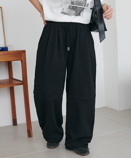 DISCOAT(ディスコート)の「【ユニセックス】ワンポイント刺繍バレルレッグスウェットパンツ(スウェットパンツ・レディース・ブラウン/グレー/ブラック・MEDIUM/LARGE)」の8枚目の写真