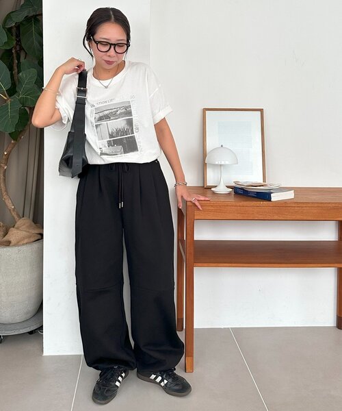 DISCOAT(ディスコート)の「【ユニセックス】ワンポイント刺繍バレルレッグスウェットパンツ(スウェットパンツ・レディース・ブラウン/グレー/ブラック・MEDIUM/LARGE)」の13枚目の写真