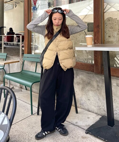 DISCOAT(ディスコート)の「【ユニセックス】ワンポイント刺繍バレルレッグスウェットパンツ(スウェットパンツ・レディース・ブラウン/グレー/ブラック・MEDIUM/LARGE)」の15枚目の写真