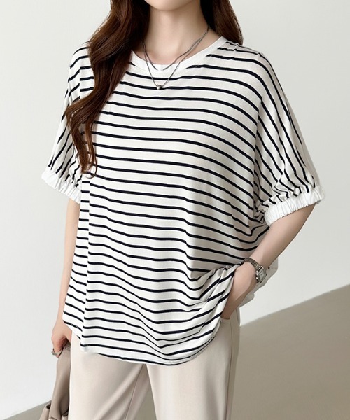 COCOMOMO（ココモモ）の「ドッキングトップス ラウンドヘム 異素材 Tシャツ オーバーサイズ カットソー 半袖 夏服 無地 ボーダー（Tシャツ/カットソー・レディース・ホワイト/ホワイト×ブラック/ブラック・FREE）」の16枚目の写真