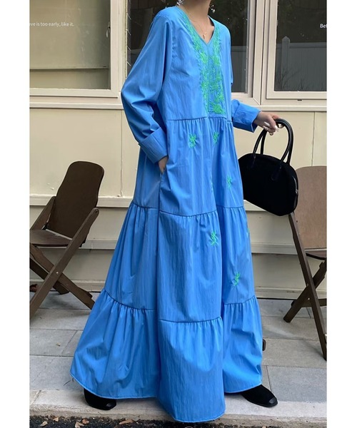 FAVORITO(ファヴォリート)の「リボン刺繍長袖ワンピース(ワンピース・レディース・ブラック/オレンジ/ベージュ/ブルー/グリーン/ホワイト・F)」の11枚目の写真