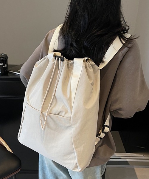 Mignonjour（ミニョンジュール）の「FReePLACe/大容量 巾着 トートバッグ リュックサック X12598（バックパック/リュック・レディース・ベージュ/ブラック・FREE）」の4枚目の写真