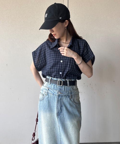 ISOOK(アイスー)の「【ISOOK / アイスー】シアーチェック半袖シャツ / チェックシャツ シアーシャツ シアートップス コンパクトシャツ 柄シャツ シースルー レギュラーカラー ショート丈 クロップド丈 短丈 半袖 チェック柄 ブルー アイボリー ネイビー 青 白 紺 ZOZOTOWN限定(シャツ/ブラウス・レディース・ブルー/ホワイト/ネイビー・FREE)」の7枚目の写真