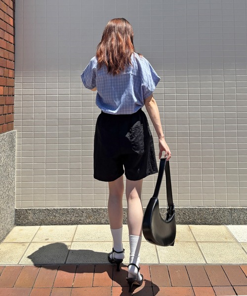 ISOOK(アイスー)の「【ISOOK / アイスー】シアーチェック半袖シャツ / チェックシャツ シアーシャツ シアートップス コンパクトシャツ 柄シャツ シースルー レギュラーカラー ショート丈 クロップド丈 短丈 半袖 チェック柄 ブルー アイボリー ネイビー 青 白 紺 ZOZOTOWN限定(シャツ/ブラウス・レディース・ブルー/ホワイト/ネイビー・FREE)」の9枚目の写真