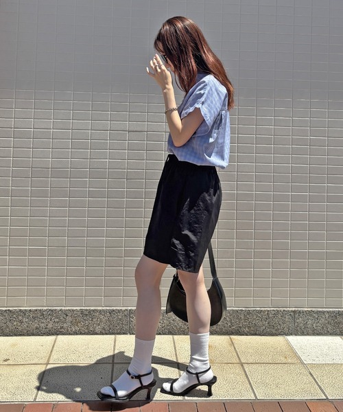 ISOOK(アイスー)の「【ISOOK / アイスー】シアーチェック半袖シャツ / チェックシャツ シアーシャツ シアートップス コンパクトシャツ 柄シャツ シースルー レギュラーカラー ショート丈 クロップド丈 短丈 半袖 チェック柄 ブルー アイボリー ネイビー 青 白 紺 ZOZOTOWN限定(シャツ/ブラウス・レディース・ブルー/ホワイト/ネイビー・FREE)」の20枚目の写真