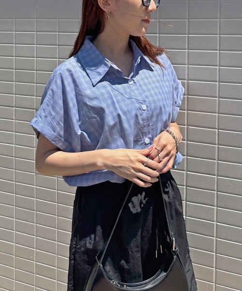 ISOOK(アイスー)の「【ISOOK / アイスー】シアーチェック半袖シャツ / チェックシャツ シアーシャツ シアートップス コンパクトシャツ 柄シャツ シースルー レギュラーカラー ショート丈 クロップド丈 短丈 半袖 チェック柄 ブルー アイボリー ネイビー 青 白 紺 ZOZOTOWN限定(シャツ/ブラウス・レディース・ブルー/ホワイト/ネイビー・FREE)」の10枚目の写真